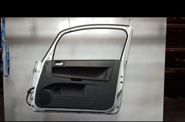 Porte avant droite Mitsubishi COLT VI (Z3_A, Z2_A) 1.1 (z31a, z32a) (2004-2012) occasion