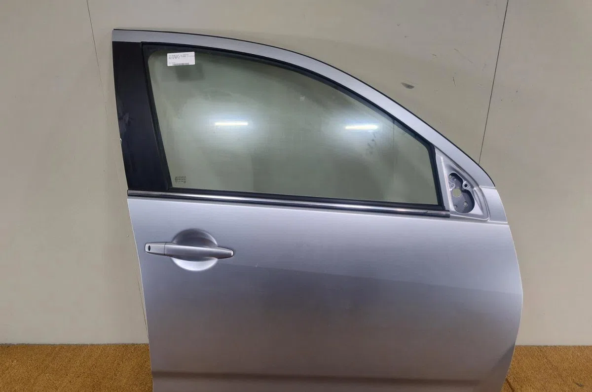 Porte avant droite Mitsubishi OUTLANDER II (CW_W) 2.2 di-d 4wd (2006-2012) occasion