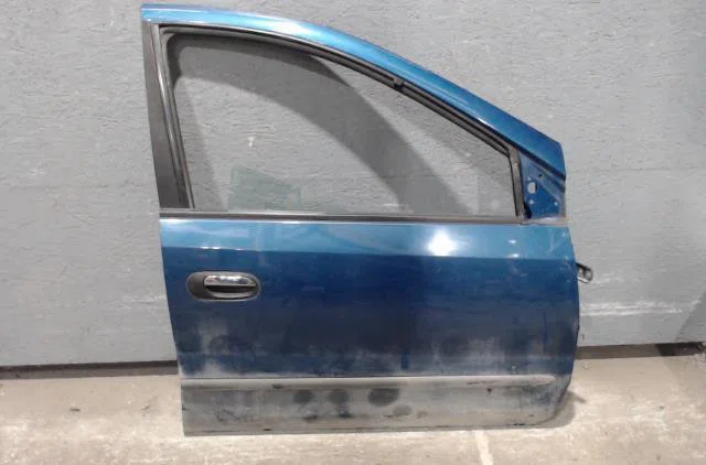 Porte avant droite NISSAN ALMERA TINO ALMERA TINO PHASE 1 occasion