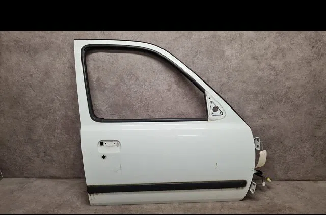Porte avant droite Nissan MICRA II (K11) 1.3 i 16v (1992-2000) occasion