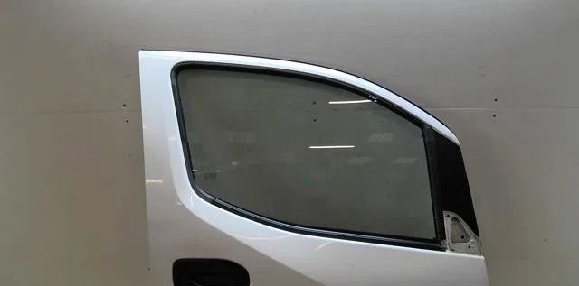 Porte avant droite Nissan NV200 Camionnette 1.5 dci 85 (m20, m20m) (2010) occasion