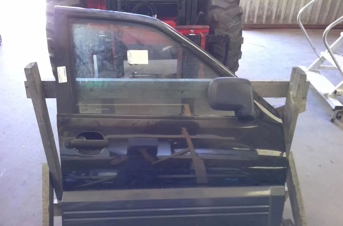 Porte avant droite Nissan TERRANO II (R20) 2.7 tdi 4wd (1996-2007) occasion