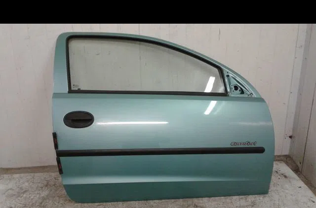 Porte avant droite Opel CORSA C (X01) 1.0 (f08, f68) (2000-2003) occasion