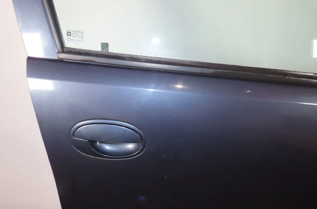 Porte avant droite Opel CORSA C (X01) 1.3 cdti (f08, f68) (2003-2009) occasion
