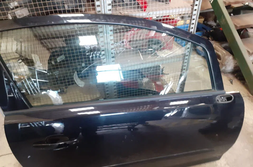Porte avant droite Opel CORSA D (S07) 1.3 cdti (l08, l68) (2006-2014) 3 portes occasion