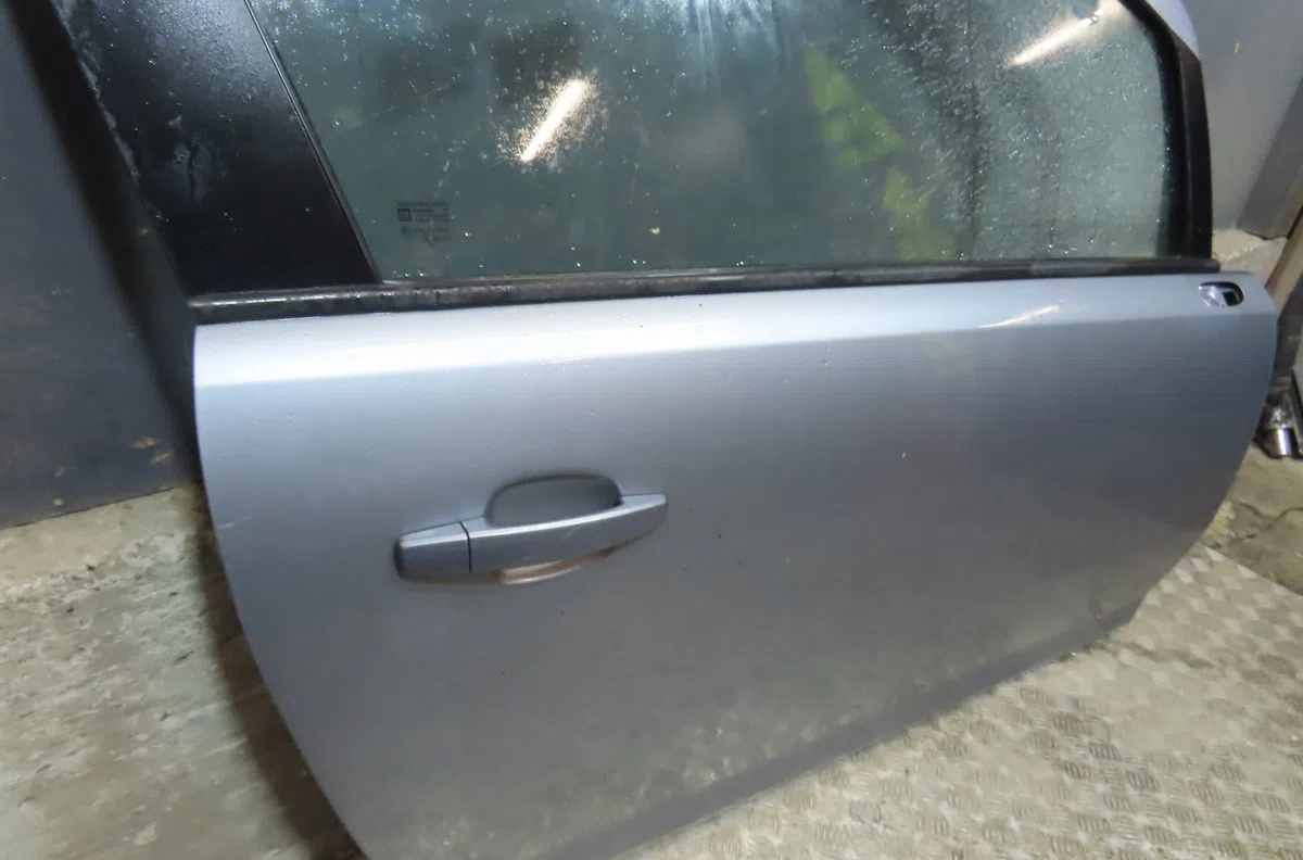 Porte avant droite Opel CORSA D (S07) 1.3 cdti (l08, l68) (2006-2014) 5 portes occasion