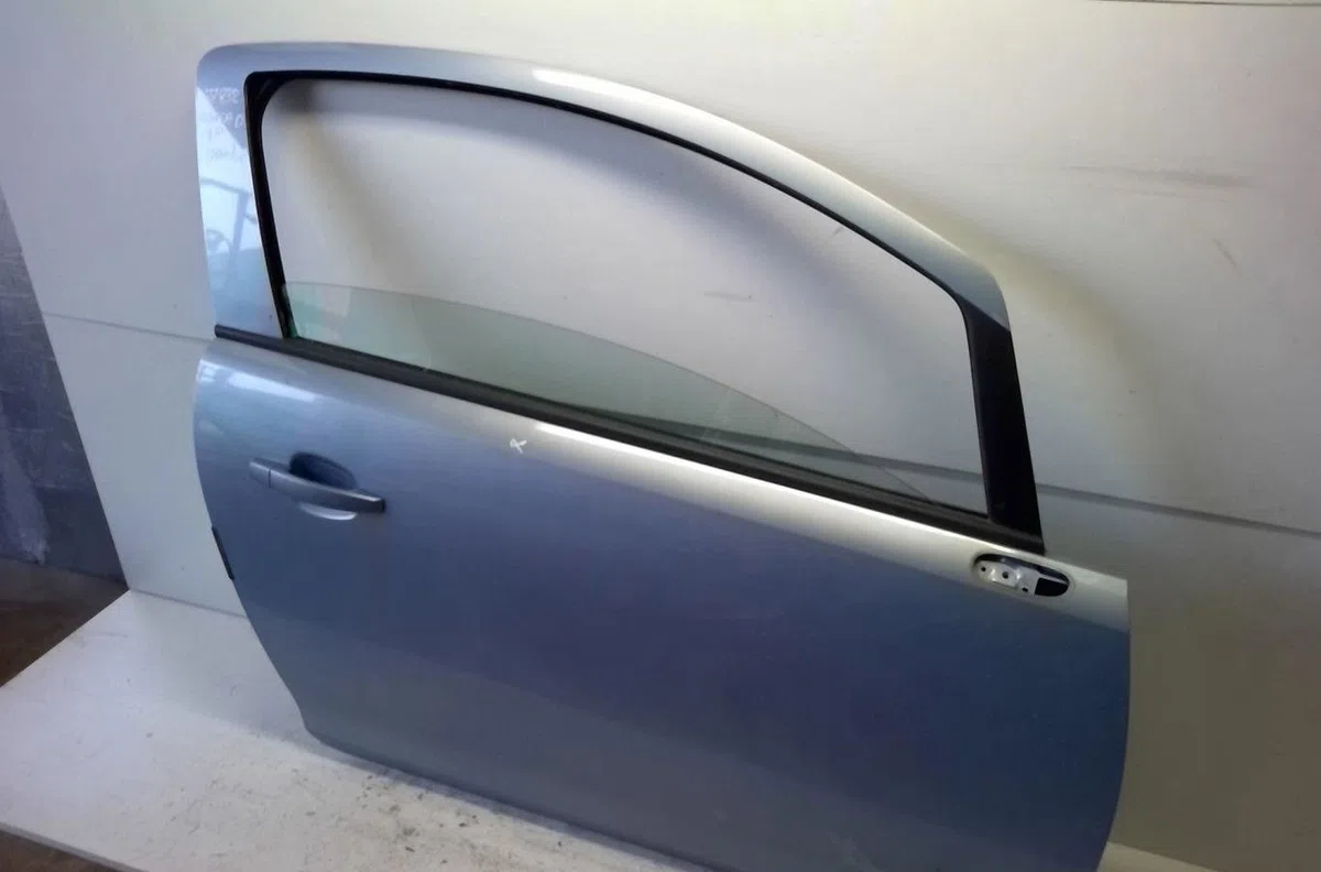 Porte avant droite Opel CORSA D (S07) 1.4 (l08, l68) (2006-2014) occasion