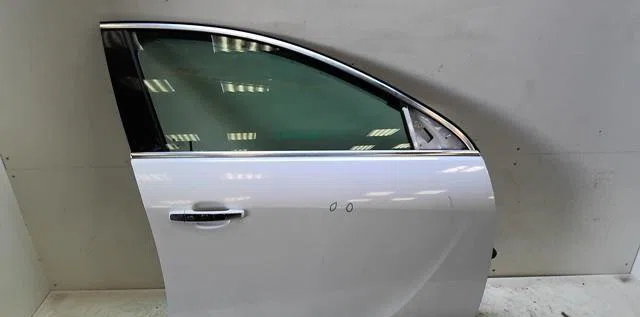 Porte avant droite Opel INSIGNIA A Sports Tourer (G09) 2.0 cdti (35) (2008-2015) occasion