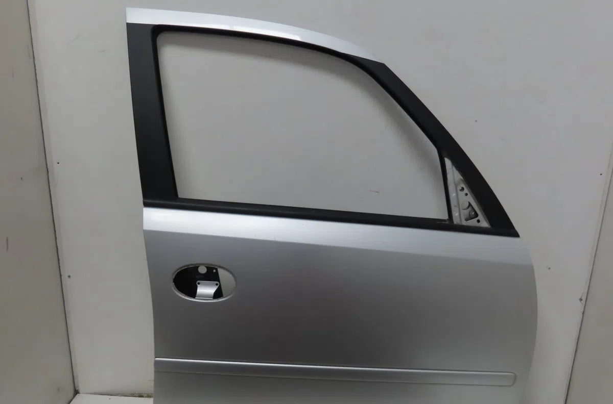 Porte avant droite Opel MERIVA A Monospace (X03) 1.4 16v twinport (e75) (2004-2010) occasion