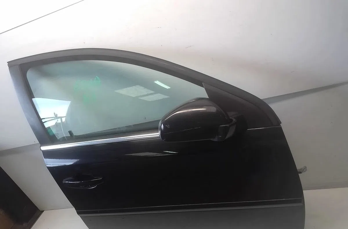 Porte avant droite Opel VECTRA C Break (Z02) 1.9 cdti (f35) (2004-2009) occasion