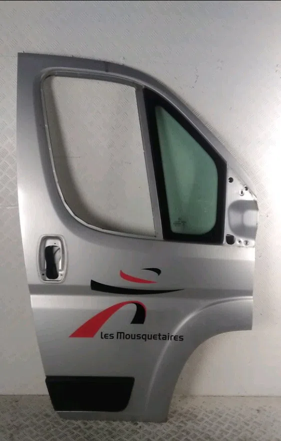 Porte avant droite Opel VIVARO A Autobus-Autocar (X83) 1.9 dti (f7, j7, a07) (2001-2014) 3 portes occasion