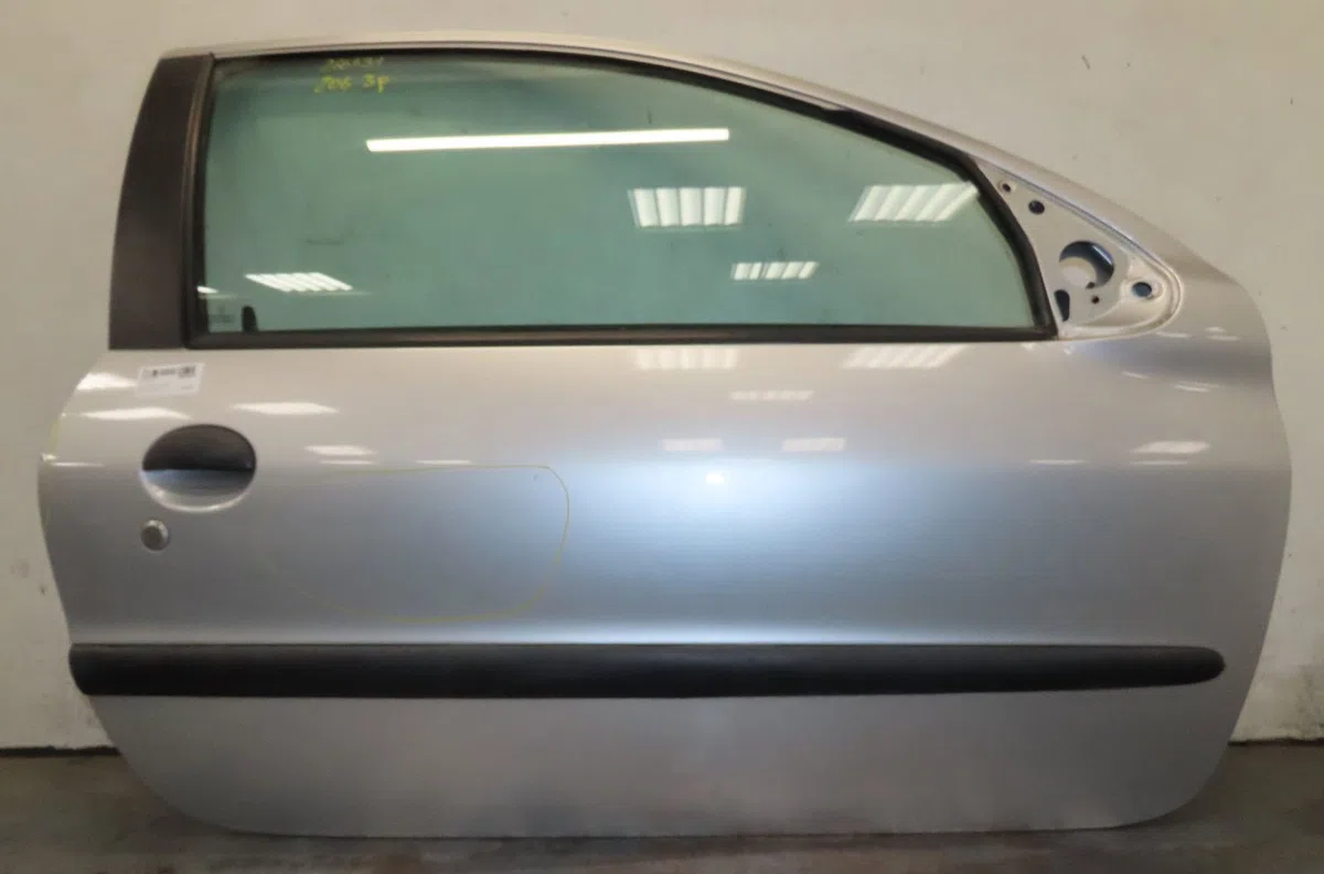 Porte avant droite PEUGEOT 206 2004 occasion