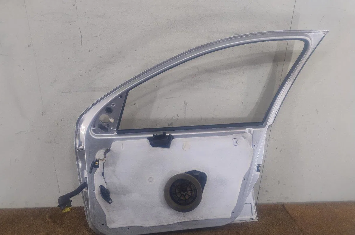 Porte avant droite Peugeot 206 3-5 portes (2A-C) 1.6 16v (2000-2009) 3 portes occasion