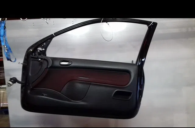 Porte avant droite Peugeot 206 3-5 portes (2A-C) 1.6 16v (2000-2009) 3 portes occasion