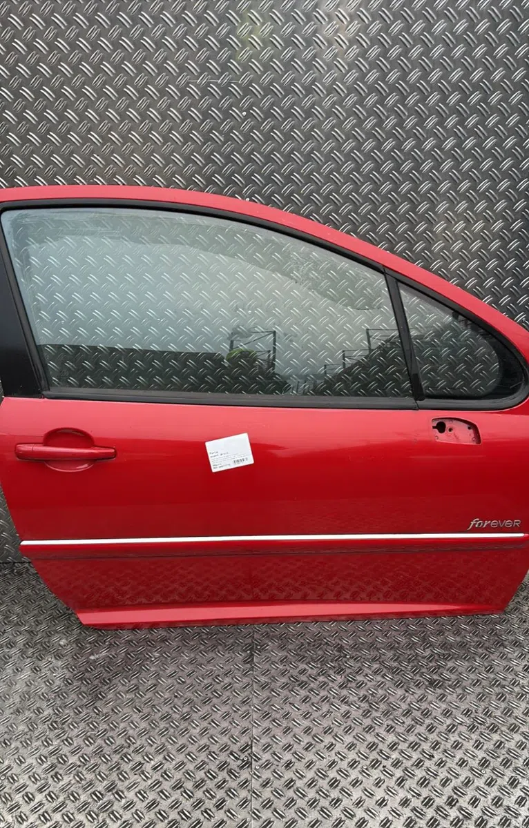 Porte avant droite Peugeot 207-207 (WA_, WC_) 1.4 16v (2006-2013) 3 portes occasion