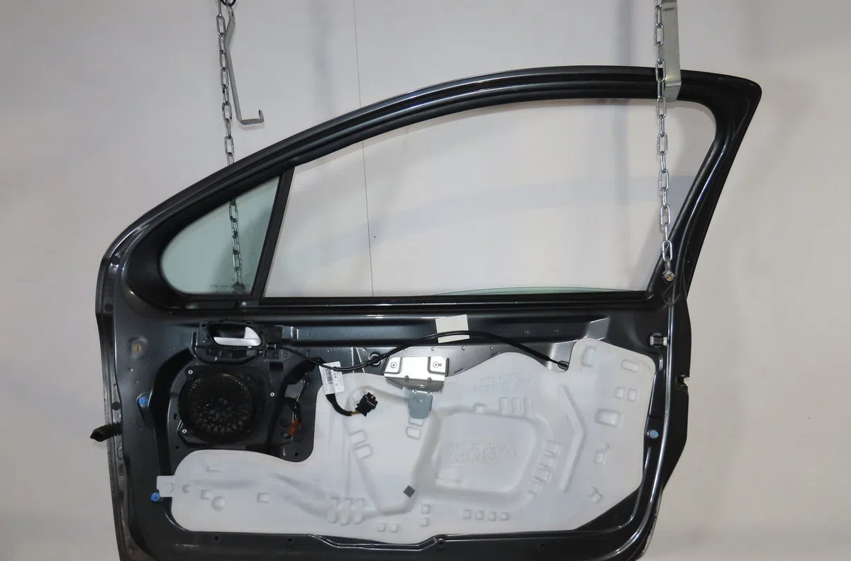 Porte avant droite Peugeot 207-207 (WA_, WC_) 1.4 (2006-2013) 5 portes occasion