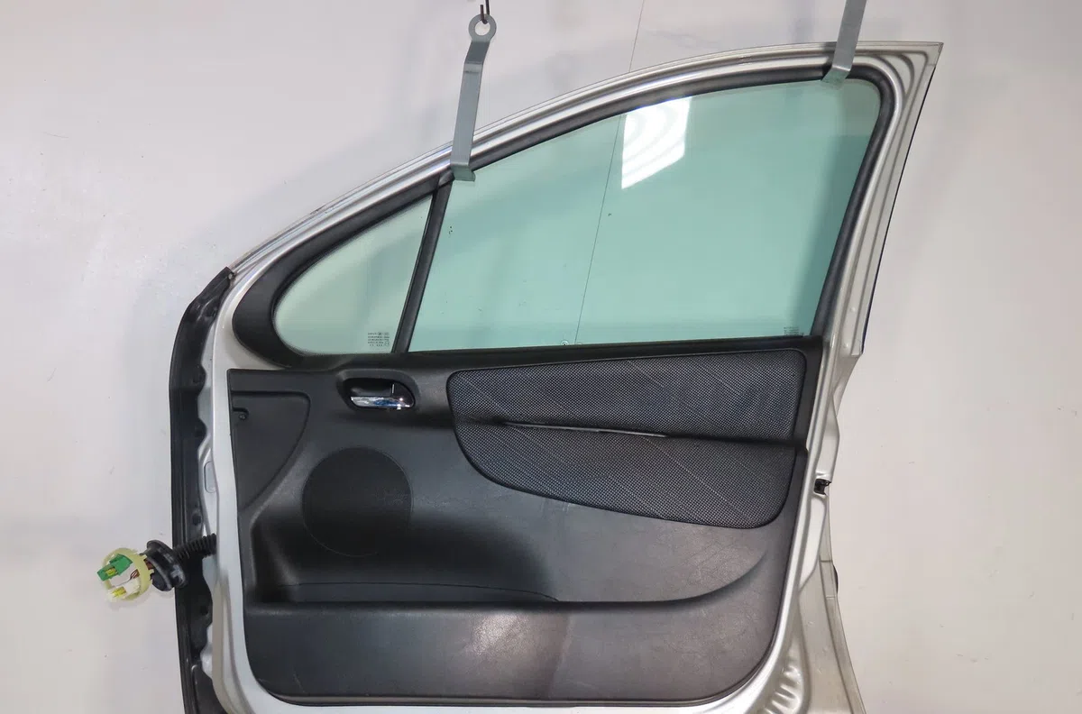 Porte avant droite Peugeot 207 SW (WK_) 1.6 hdi (2007-2012) 5 portes occasion