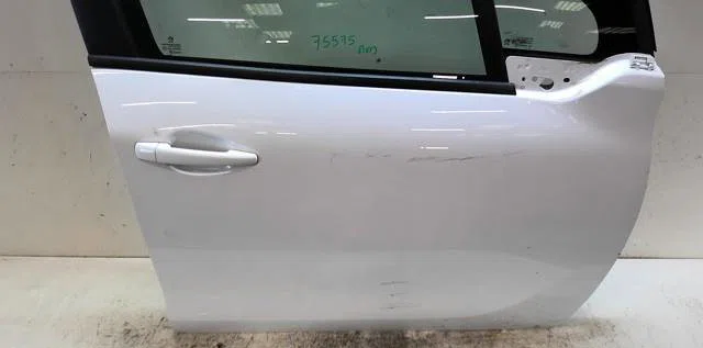 Porte avant droite Peugeot 208 I (CA_, CC_) 1.2 puretech 82 (2018) occasion