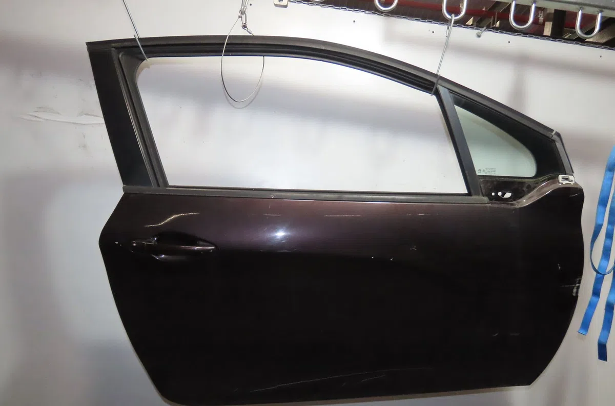 Porte avant droite Peugeot 208 I (CA_, CC_) 1.4 hdi (2012) 3 portes occasion