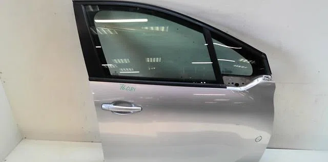 Porte avant droite Peugeot 208 I (CA_, CC_) 1.6 hdi (2012) 5 portes occasion