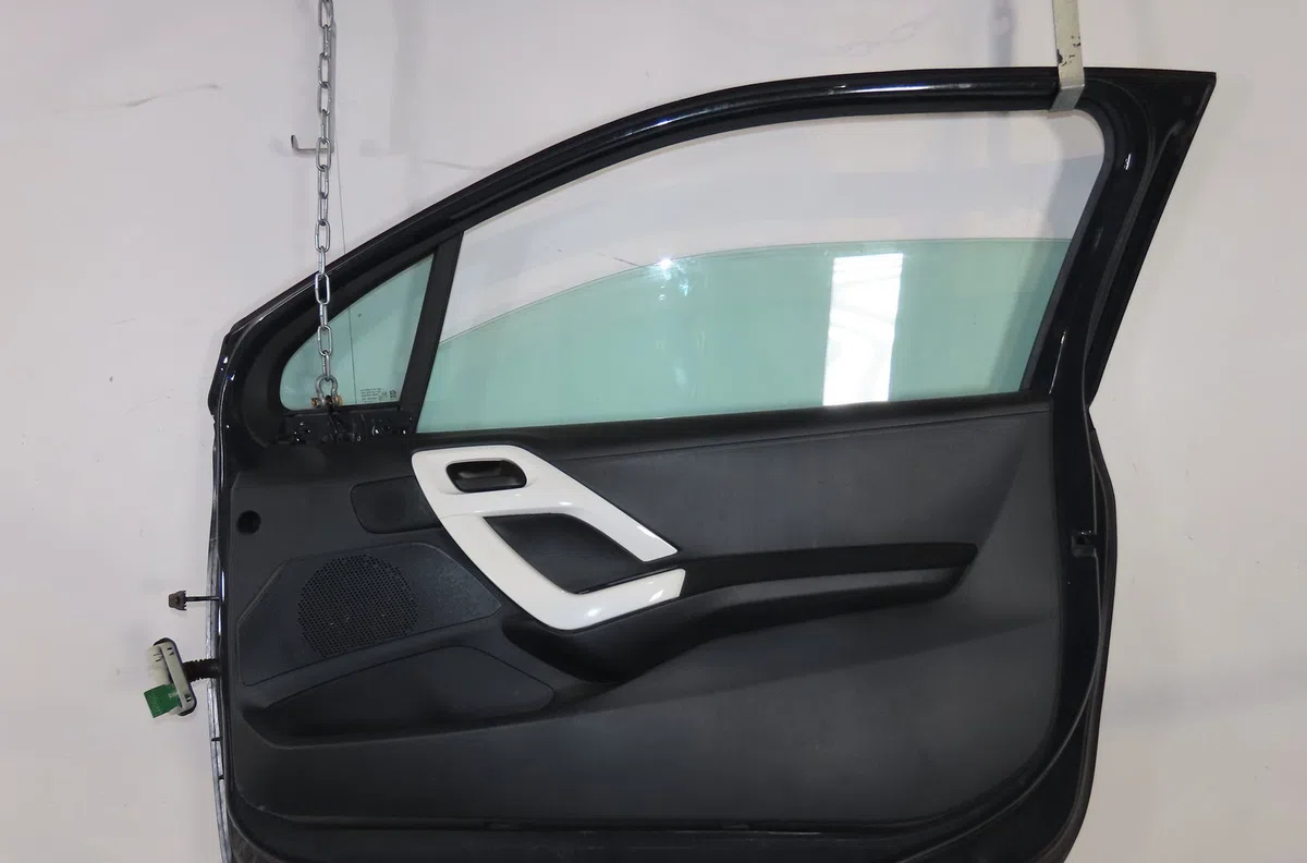 Porte avant droite Peugeot 208 I (CA_, CC_) 1.6 hdi - bluehdi 75 (2013) 5 portes occasion