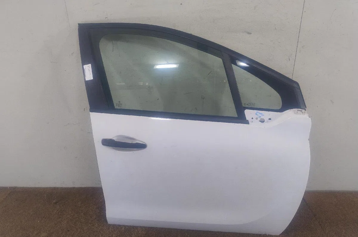Porte avant droite Peugeot 208 I (CA_, CC_) 1.6 hdi - bluehdi 75 (2013) 5 portes occasion