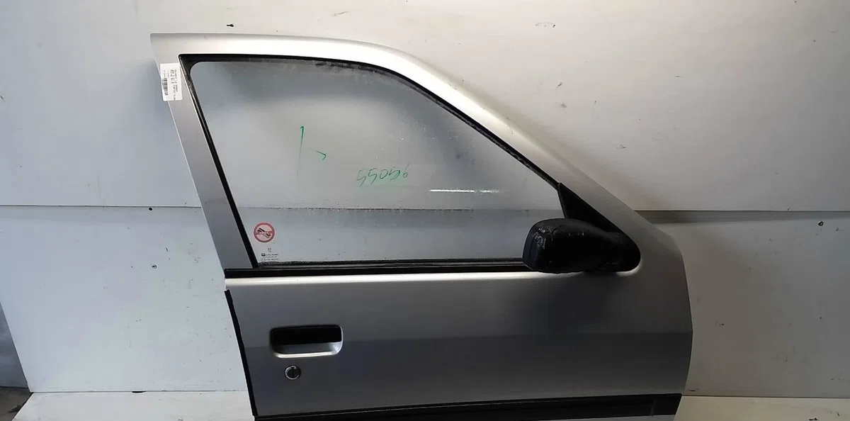 Porte avant droite Peugeot 306 3-5 portes (7A, 7C, N3, N5) 1.9 d (1994-2001) occasion