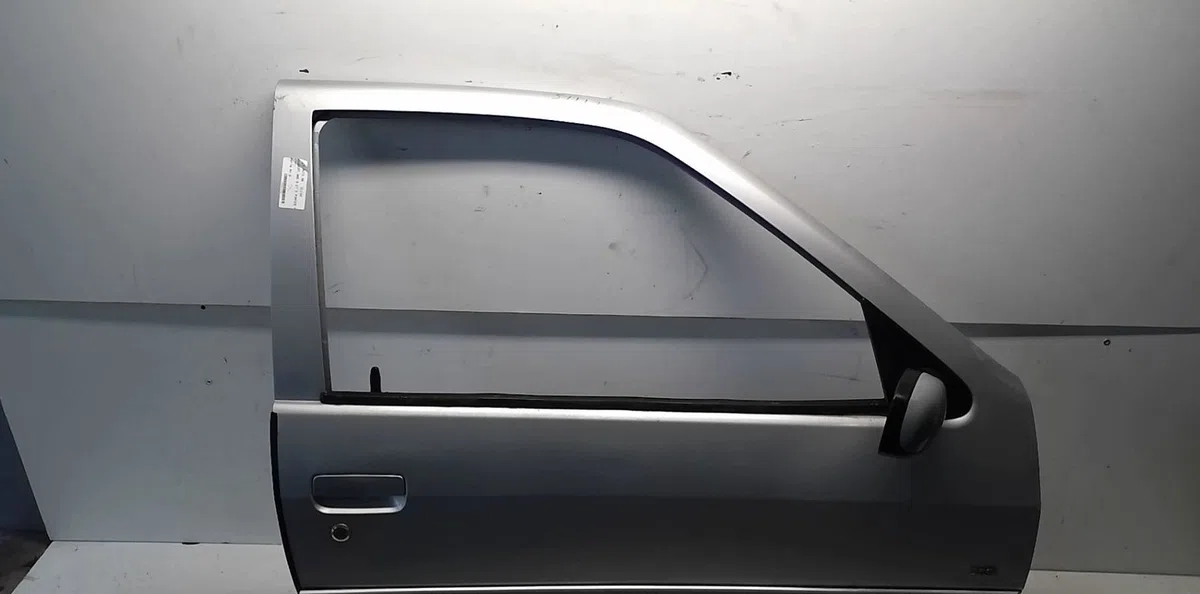 Porte avant droite Peugeot 306 3-5 portes (7A, 7C, N3, N5) 2.0 hdi 90 (1999-2002) occasion