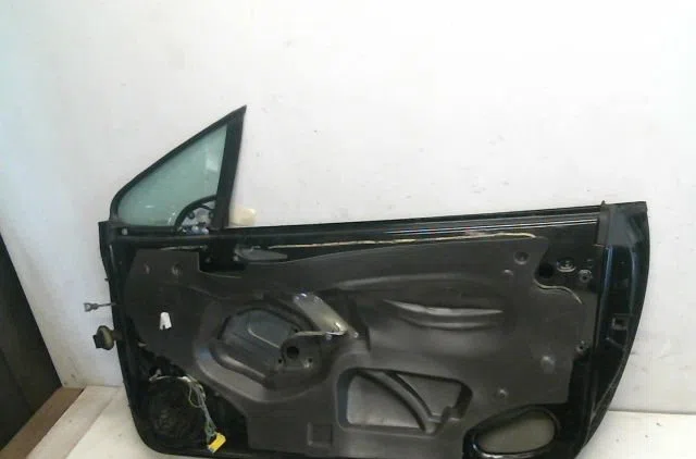 Porte avant droite Peugeot 307 CC (3B) 2.0 hdi 135 (2005-2009) occasion