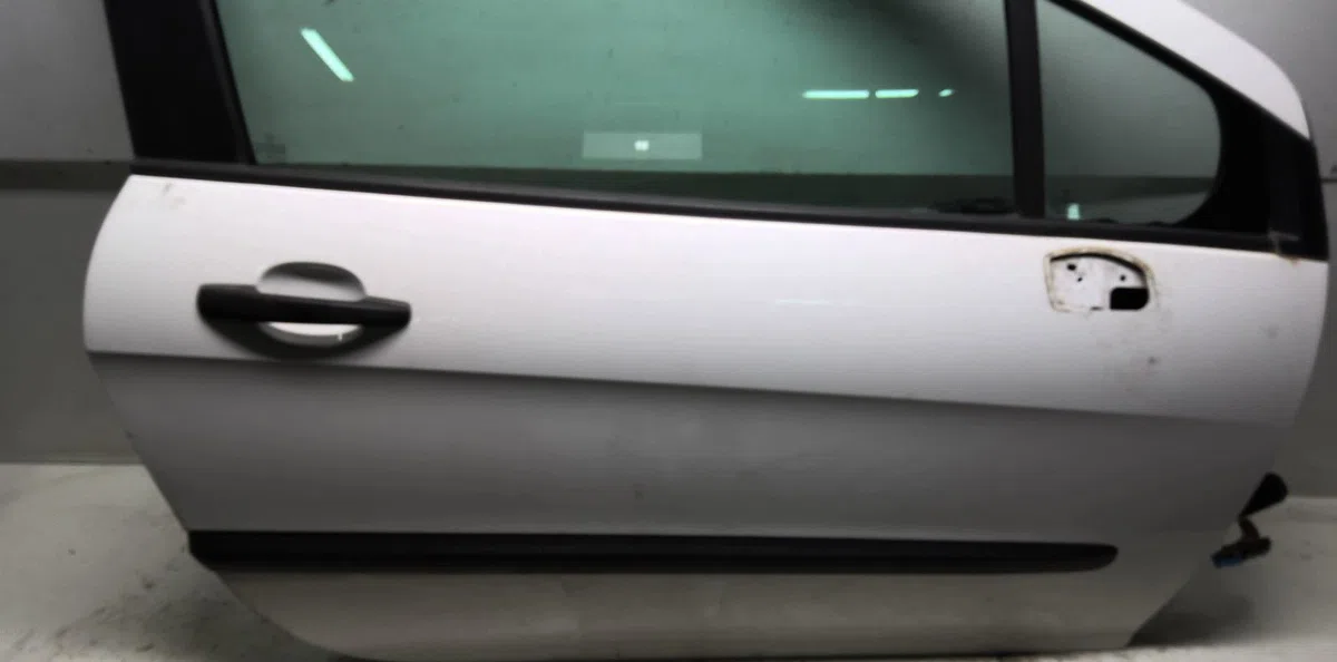 Porte avant droite Peugeot 308 I (4A_, 4C_) 1.6 hdi (2007-2014) 5 portes occasion