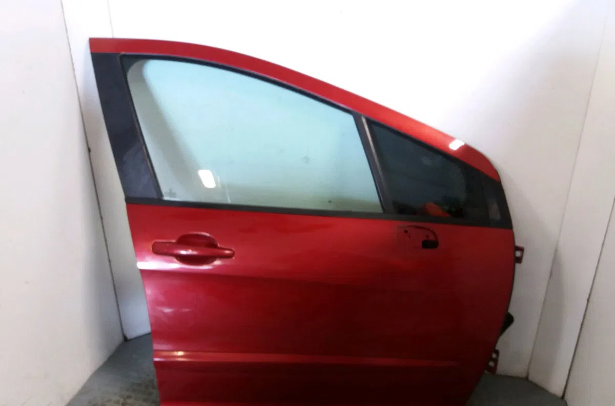 Porte avant droite Peugeot 308 I (4A_, 4C_) 2.0 hdi (2007-2014) 3 portes occasion