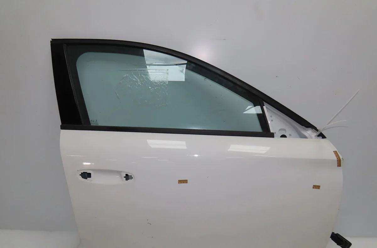 Porte avant droite Peugeot 308 SW III (FC_, FJ_, FR_, F4_) Bluehdi 130 (fcyhzl, fcyhzt) (2021) occasion