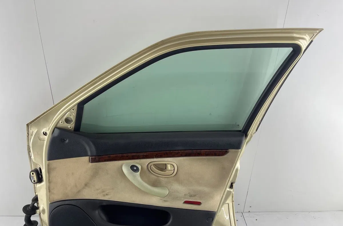 Porte avant droite PEUGEOT 406 PHASE 1 occasion