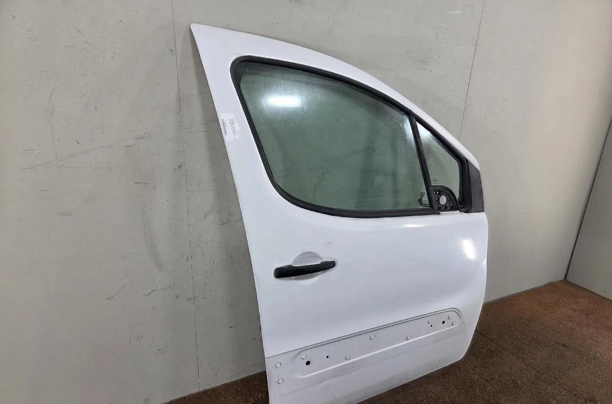 Porte avant droite Peugeot PARTNER Camionnette-Monospace 1.6 hdi - bluehdi 75 (2011) occasion