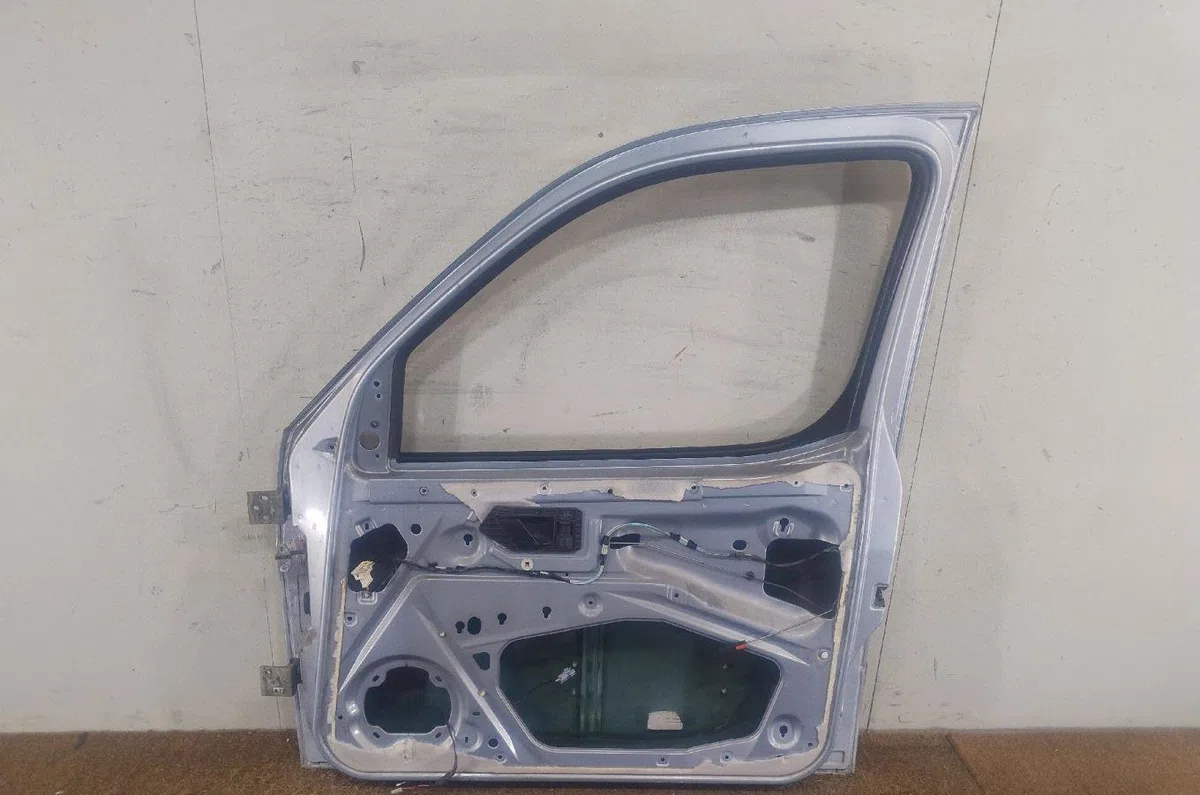 Porte avant droite Peugeot PARTNER Monospace (5_, G_) 2.0 hdi (2000-2008) 3 portes occasion