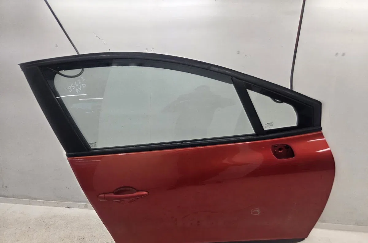 Porte avant droite RENAULT CLIO 4 PHASE 1 occasion