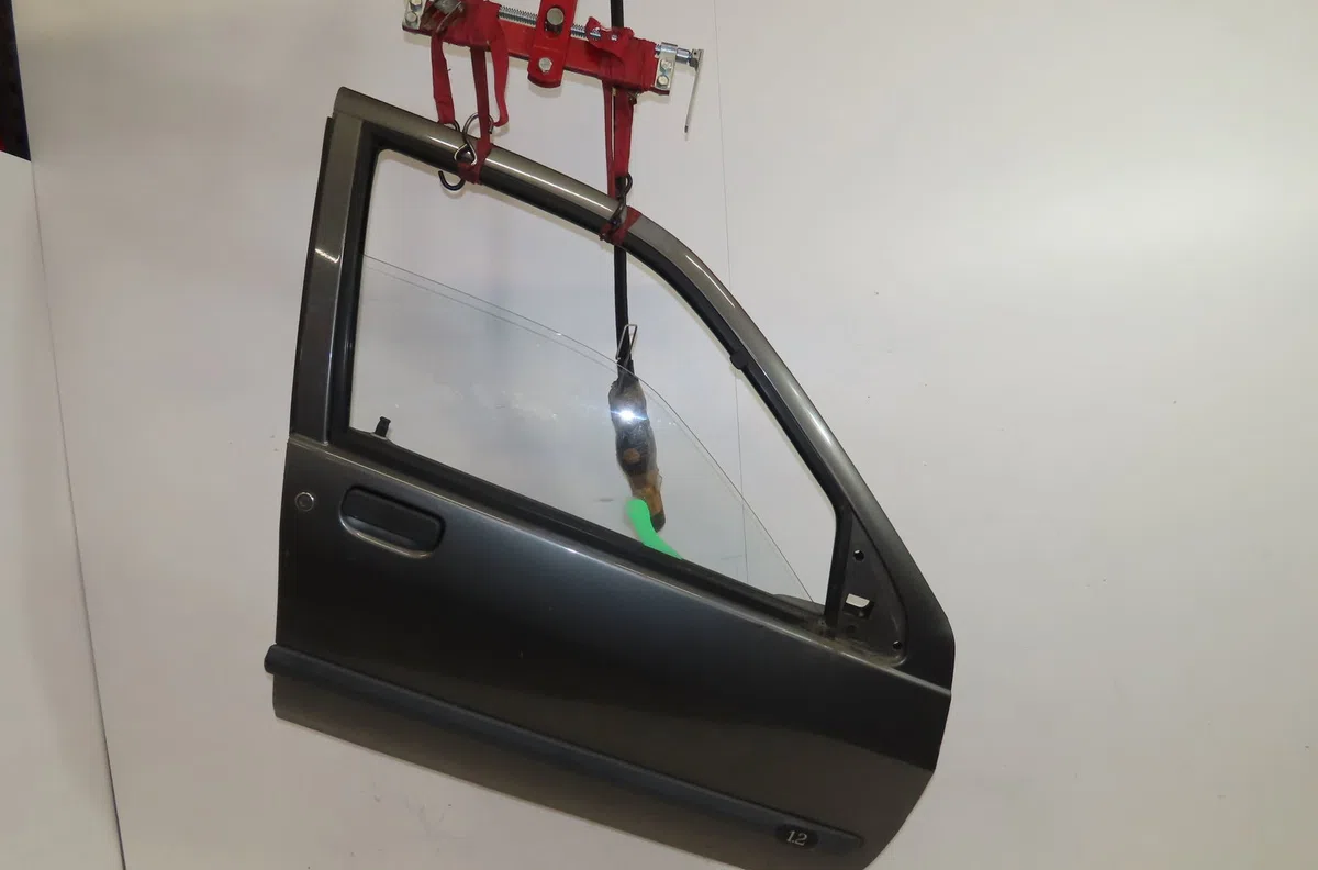 Porte avant droite Renault CLIO I (B-C57_, 5-357_) 1.2 (b-c-s57a, b-c57s, 5-357f, 5-357j, 5-357l, 5-357r) (1990-1998) 5