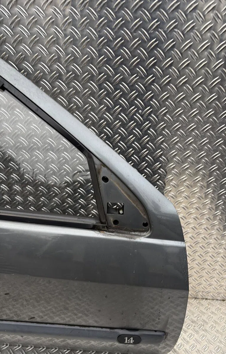 Porte avant droite Renault CLIO I (B-C57_, 5-357_) 1.4 (b-c57t, b-c57y) (1991-1998) occasion