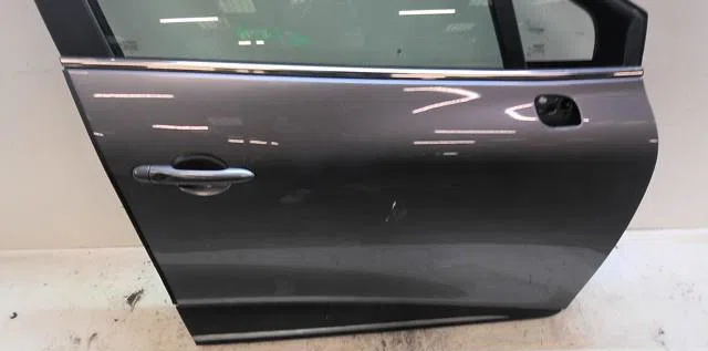 Porte avant droite Renault CLIO IV (BH_) 1.2 tce 120 (bhau) (2016) occasion