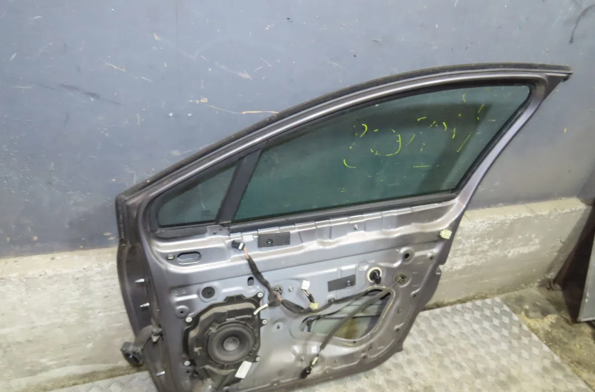 Porte avant droite Renault CLIO IV (BH_) 1.5 dci 90 (2012) 5 portes occasion