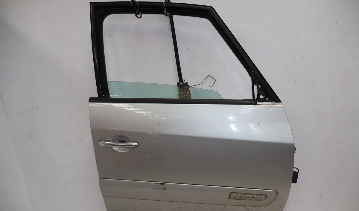 Porte avant droite Renault ESPACE IV (JK0-1_) 2.0 dci (jk01, jk02, jk1j, jk1k, jk1h) (2006) occasion