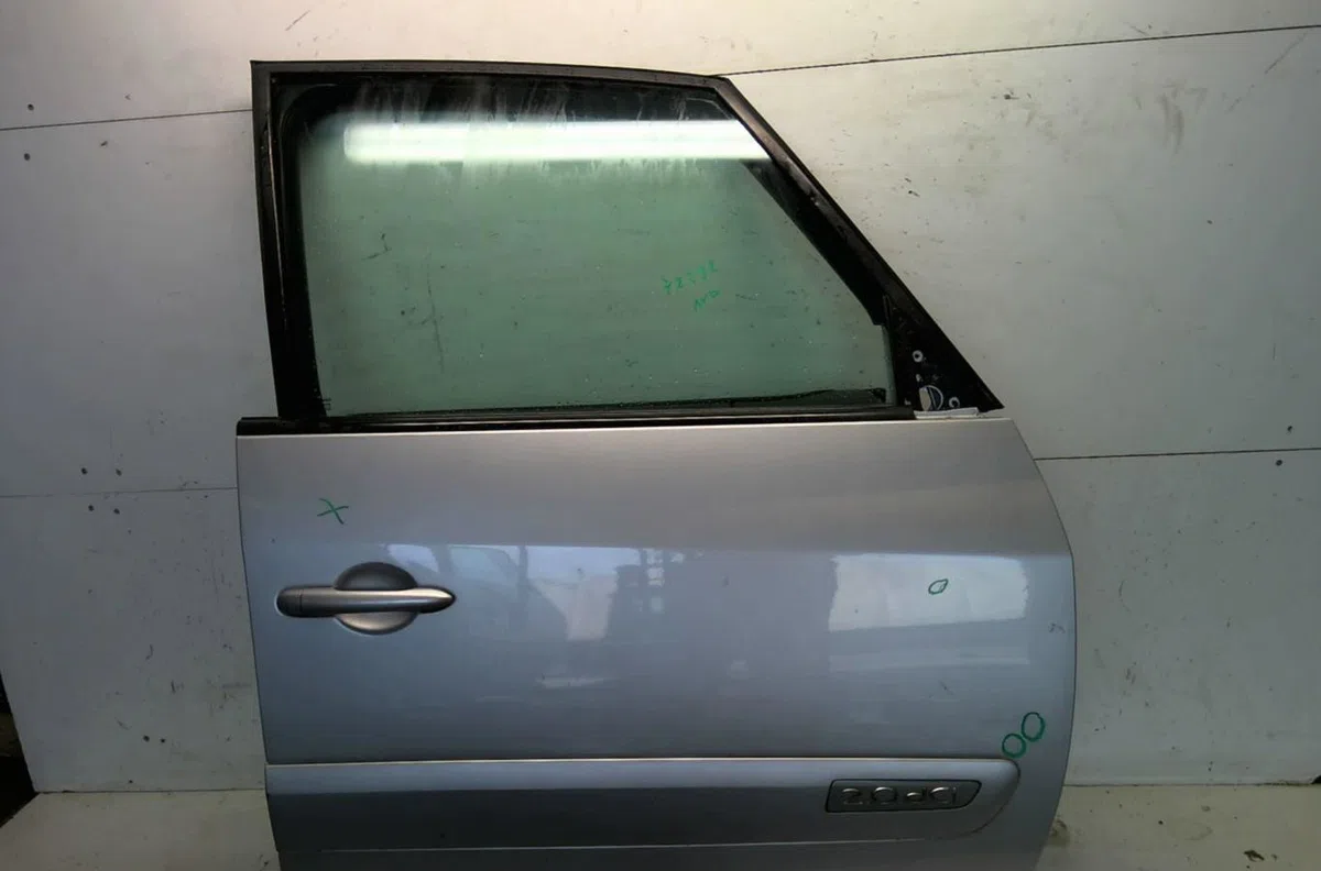 Porte avant droite Renault ESPACE IV (JK0-1_) 2.0 dci (jk02, jk03) (2006) 5 portes occasion