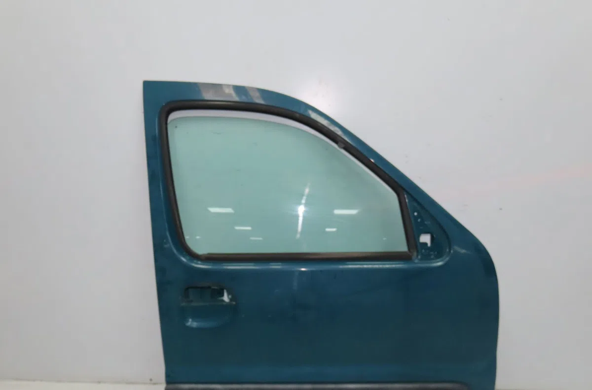 Porte avant droite Renault KANGOO Express (FC0-1_) 1.9 d (fc0j) (1999-2003) occasion