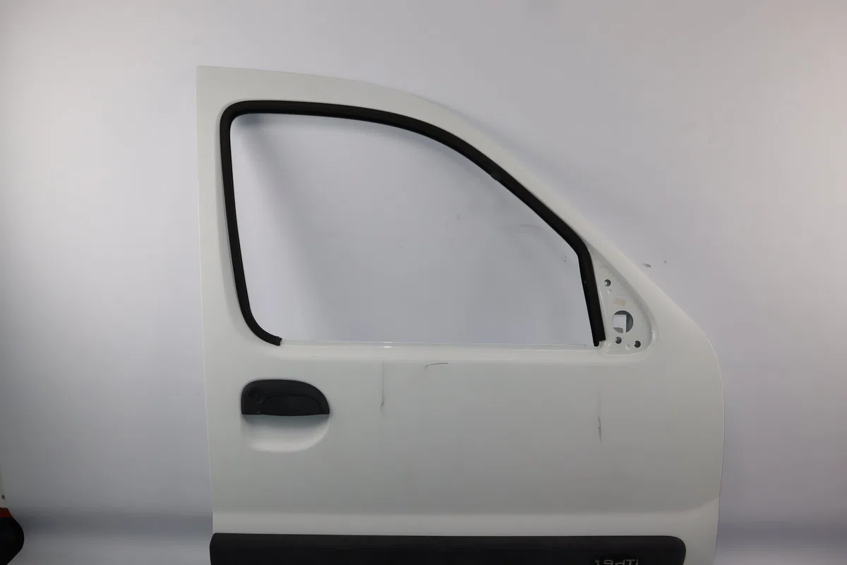Porte avant droite Renault KANGOO Express (FC0-1_) 1.9 dti (fc0u) (2000) occasion