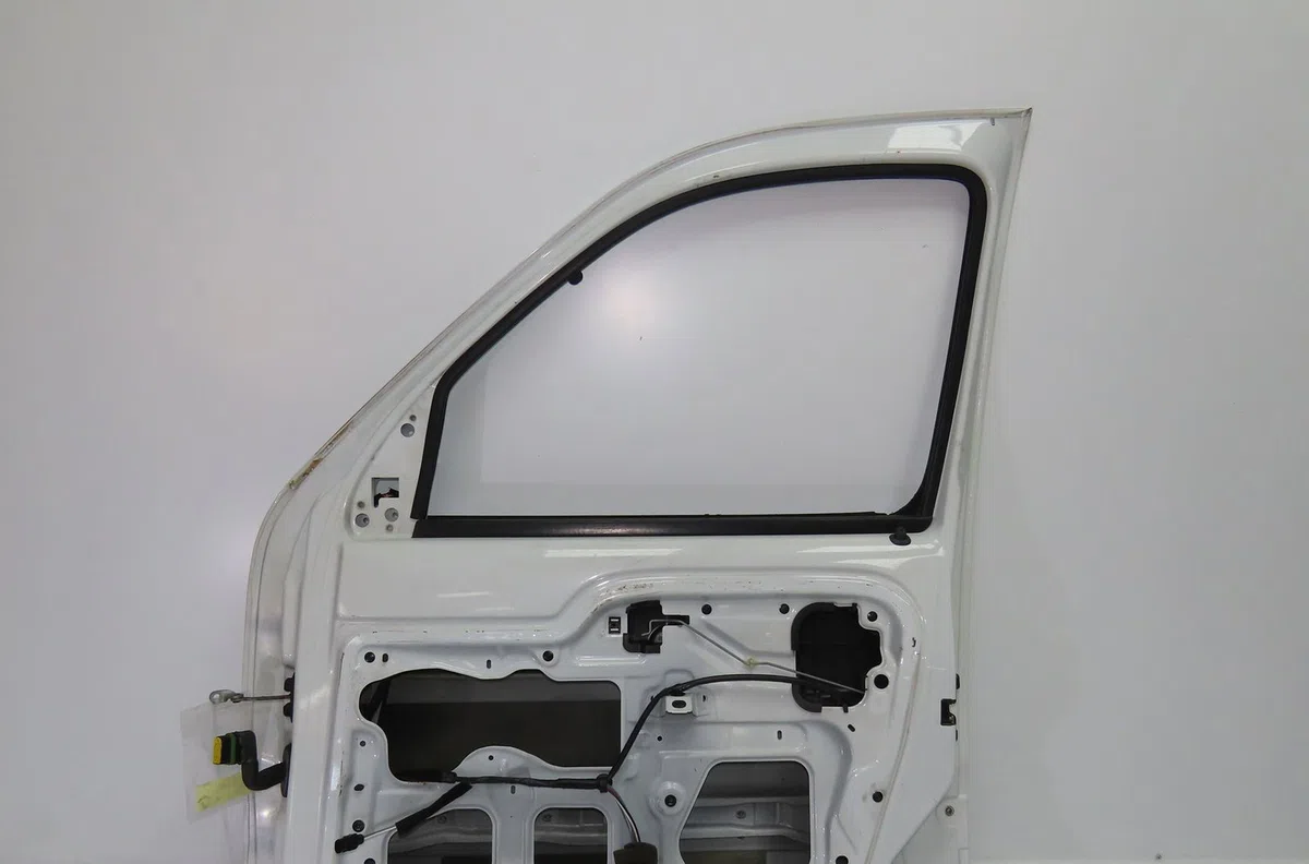 Porte avant droite Renault KANGOO Express (FC0-1_) D 65 1.9 (fc0e, fc02, fc0j, fc0n) (1997) 4 portes occasion
