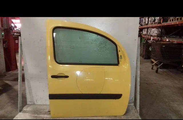 Porte avant droite Renault KANGOO Express (FW0-1_) 1.5 dci 75 (fw07, fw10, fw04) (2010) 4 portes occasion