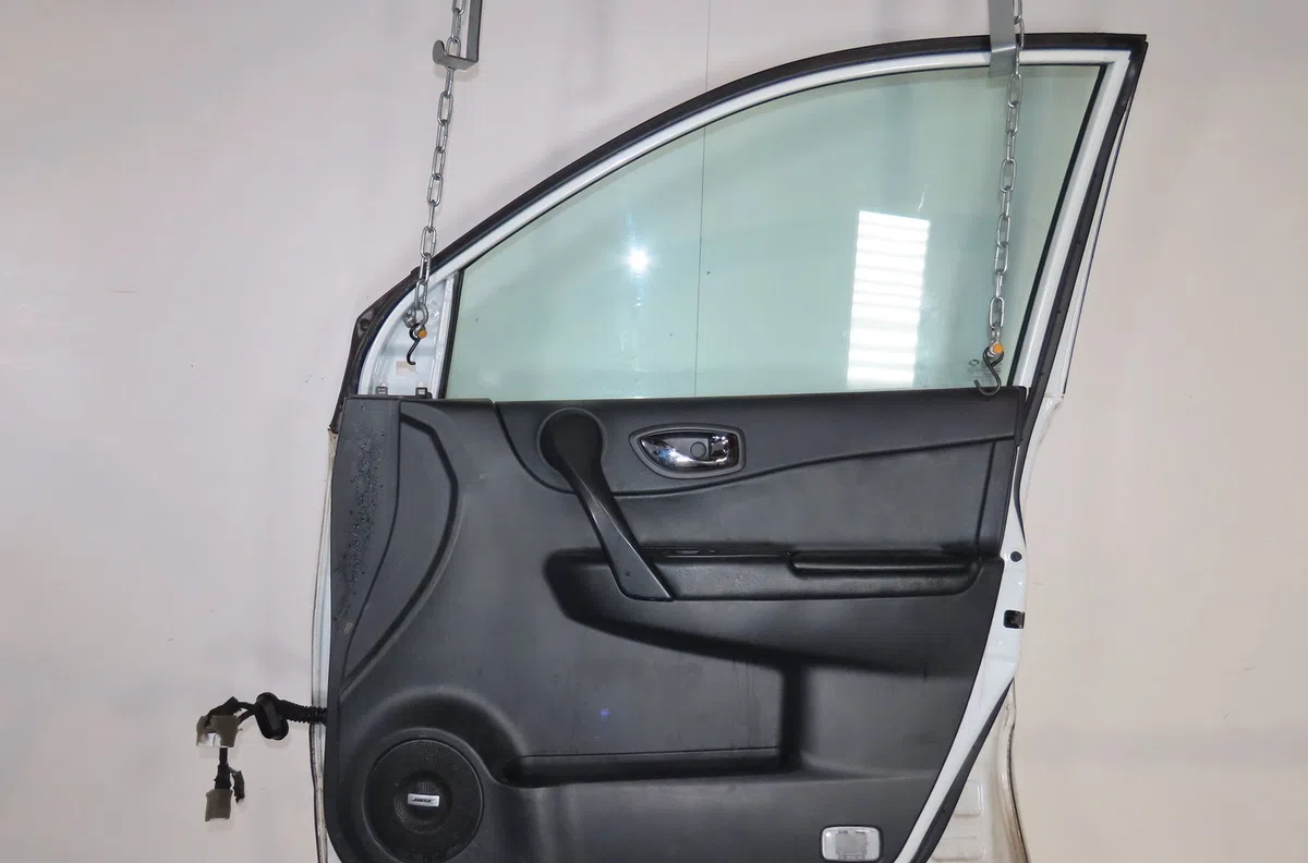 Porte avant droite Renault KOLEOS I (HY_) 2.0 dci (hy0k) (2008) occasion