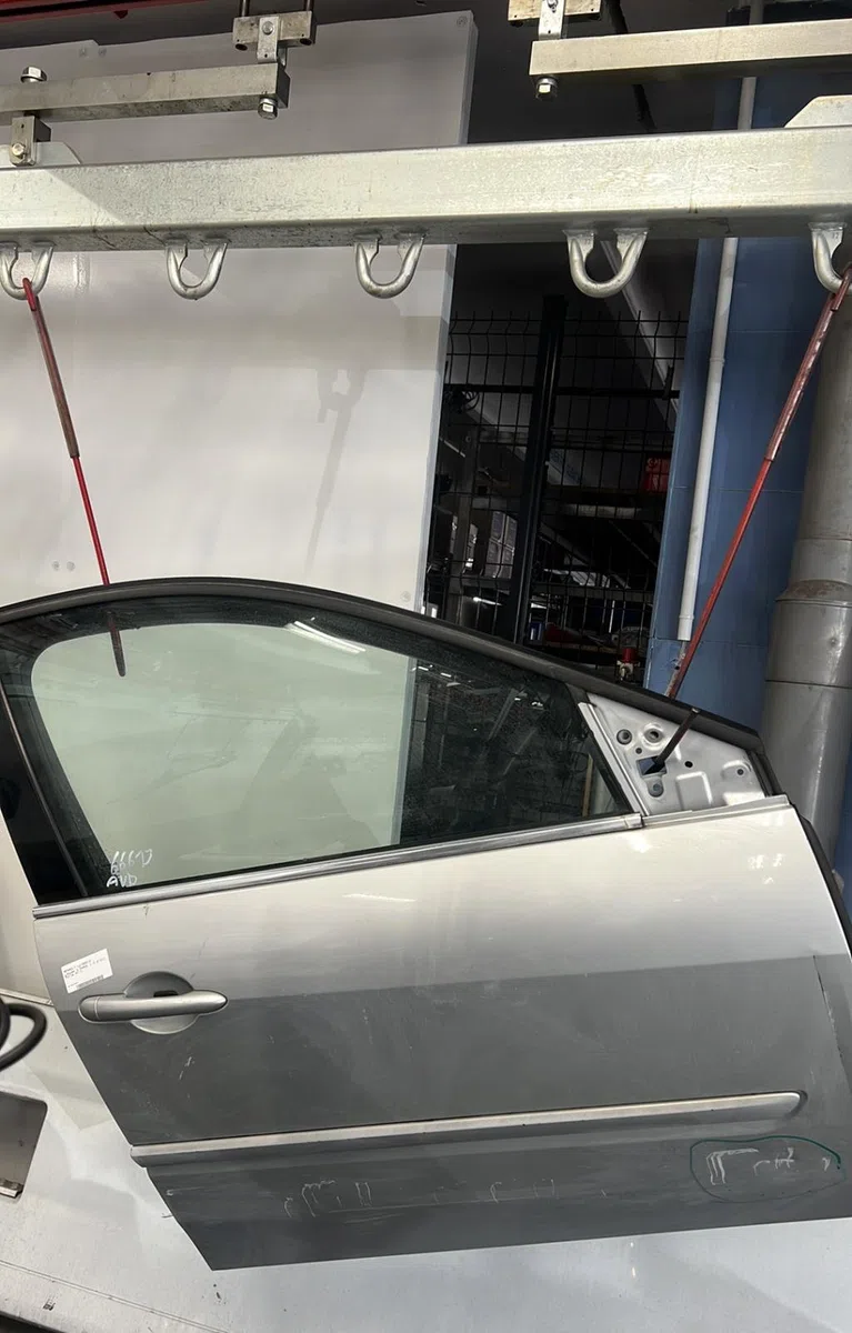Porte avant droite RENAULT LAGUNA 3 PHASE 1 occasion