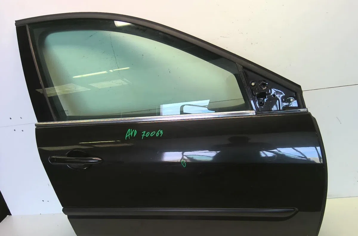 Porte avant droite Renault LAGUNA III Grandtour (KT0-1) 2.0 dci (kt01, kt08, kt09, kt0k, kt12, kt1d, kt1w) (2007-2015) 5