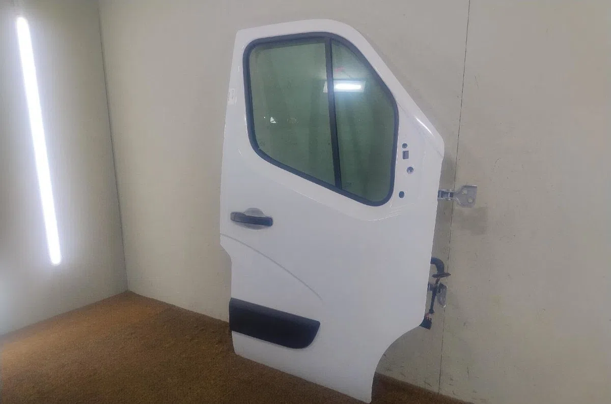 Porte avant droite Renault MASTER III Camion plate-forme-Châssis (EV, HV, UV) 2.3 dci 130 rwd (hv01, hv10, hv11, hv12, u